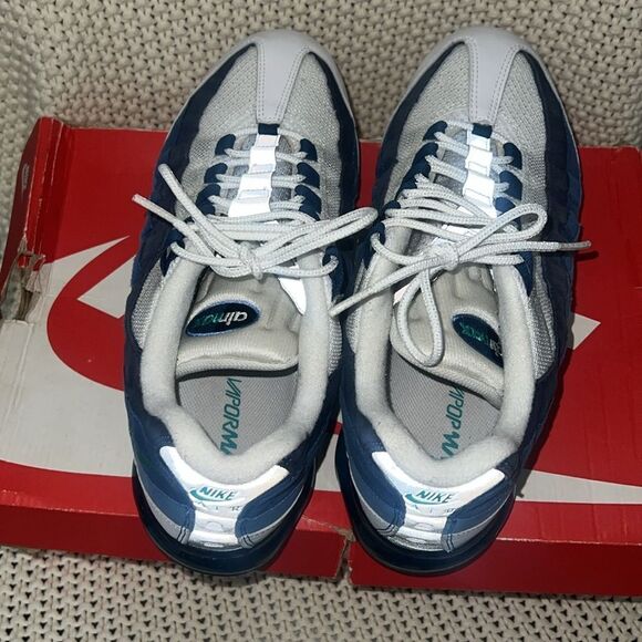 Nike Air Max 95 Blue Sneakers - Picture 10 of 11